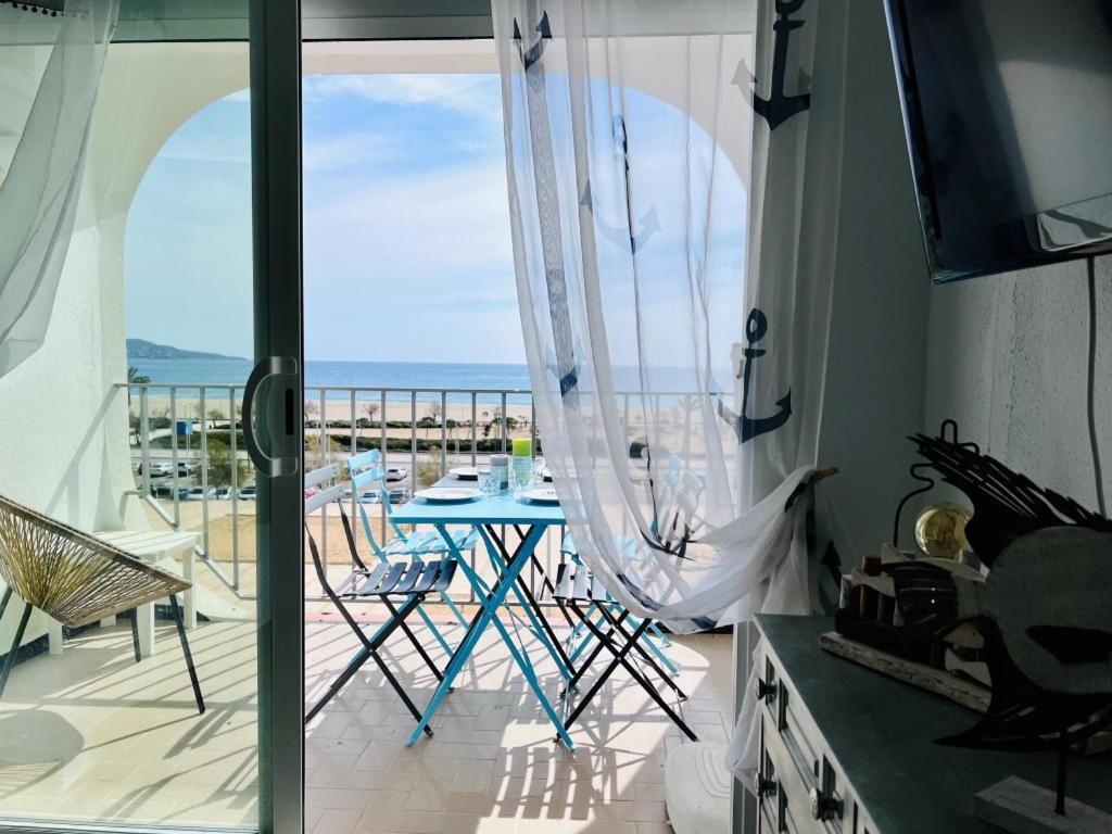 SYLVIA 4A - Estudio en primera línea de mar - céntrico - terraza vista mar - playa - wifi Empuriabrava Exterior foto